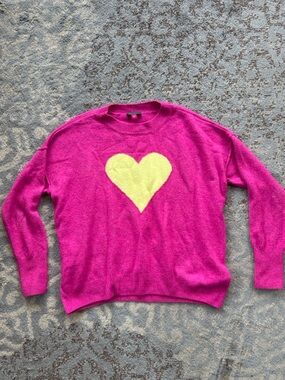 Vince Camuto Heart Sweater Pink Yellow Small